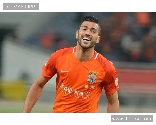 以中锋为核心打造攻防体系提升球队整体实力分析