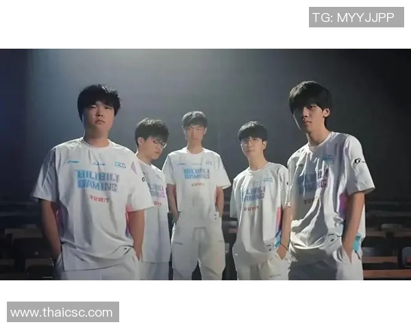 BLG战队灵活性引发热议分析其战术选择与赛场表现的关系 BLG战队灵活性引发热议分析其战术选择与赛场表现的关系